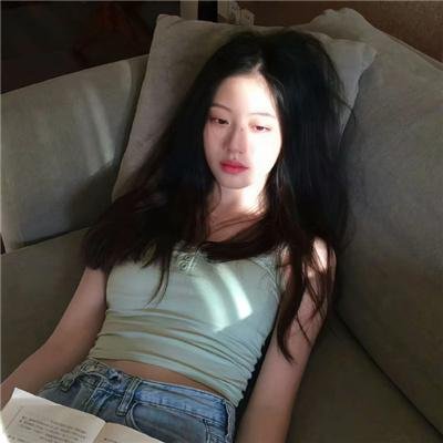 村里来了个直播女神